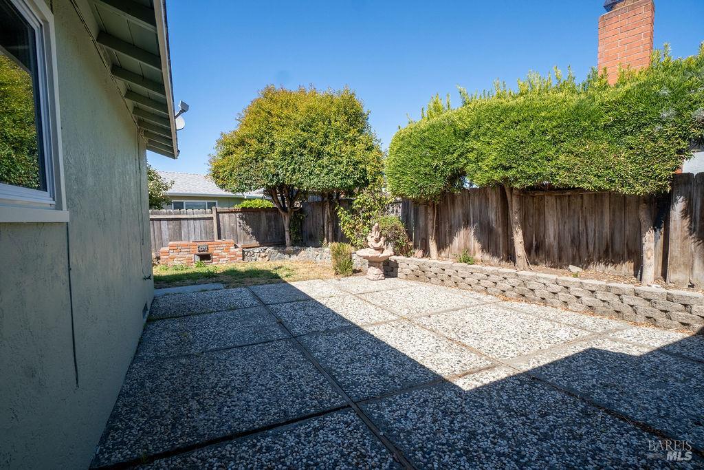 2015 Southwood Drive San Pablo CA 94806