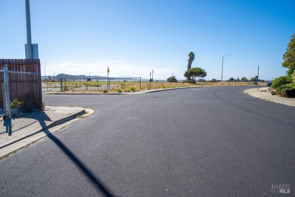 2015 Southwood Drive San Pablo CA 94806