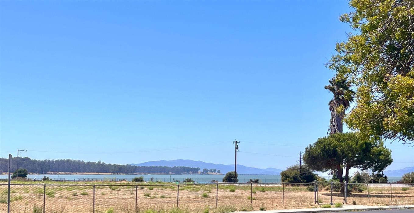 2015 Southwood Drive San Pablo CA 94806