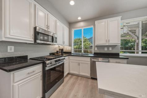 2562 Silver Spur Drive Santa Rosa CA 95407