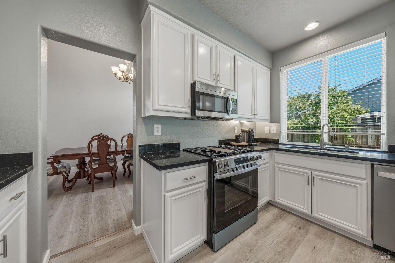 2562 Silver Spur Drive Santa Rosa CA 95407