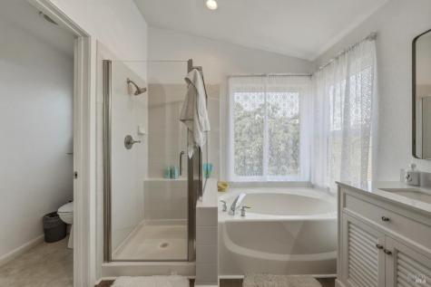 2562 Silver Spur Drive Santa Rosa CA 95407