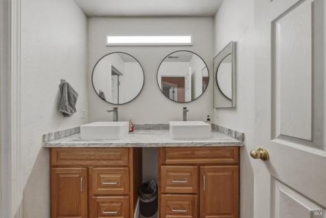 2562 Silver Spur Drive Santa Rosa CA 95407