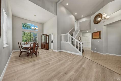 2562 Silver Spur Drive Santa Rosa CA 95407