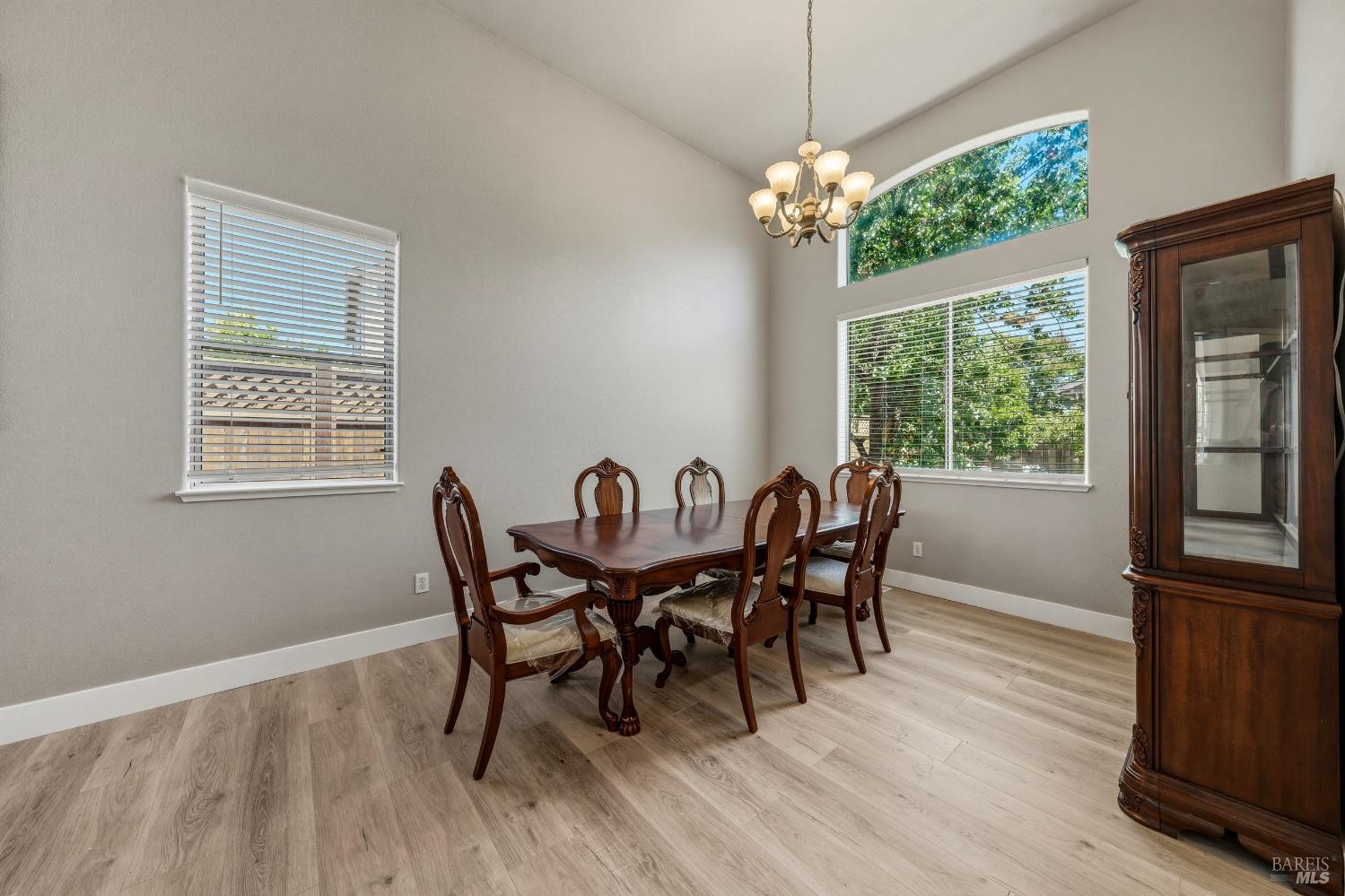 2562 Silver Spur Drive Santa Rosa CA 95407