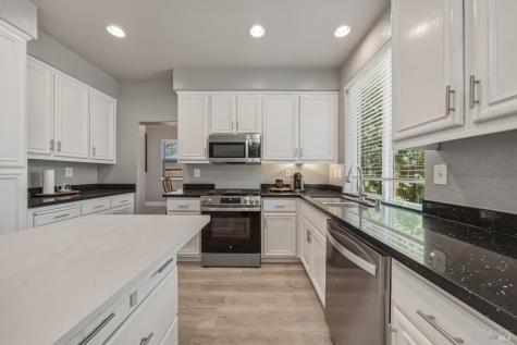 2562 Silver Spur Drive Santa Rosa CA 95407