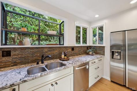 25 Allyn Avenue San Anselmo CA 94960