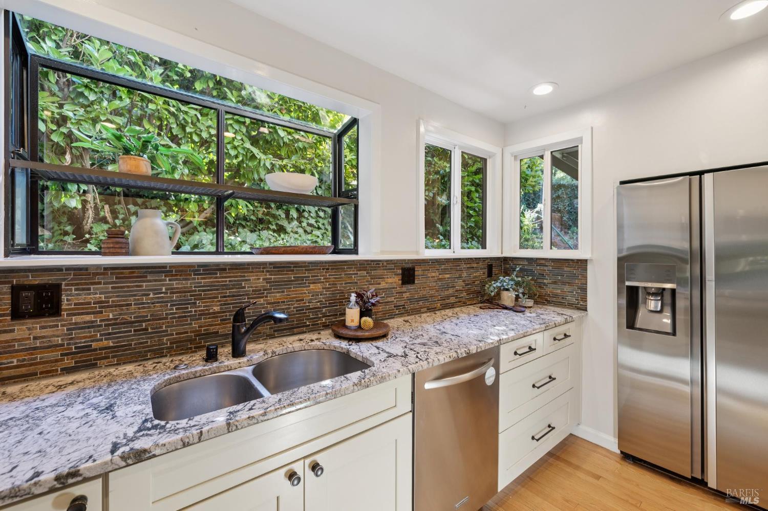 25 Allyn Avenue San Anselmo CA 94960