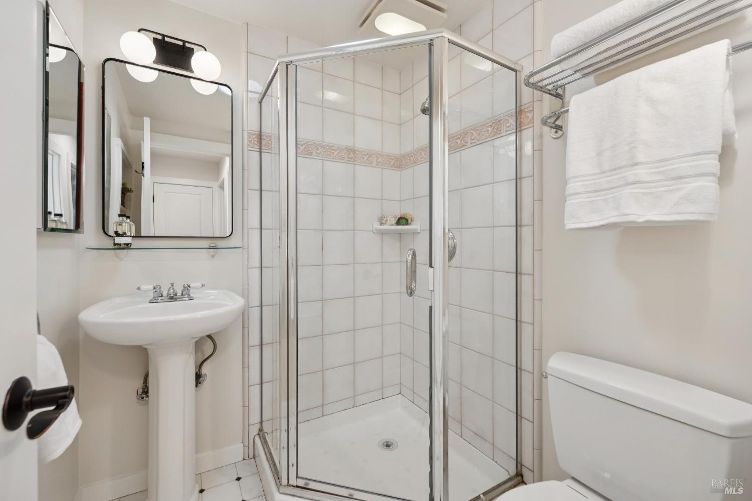25 Allyn Avenue San Anselmo CA 94960
