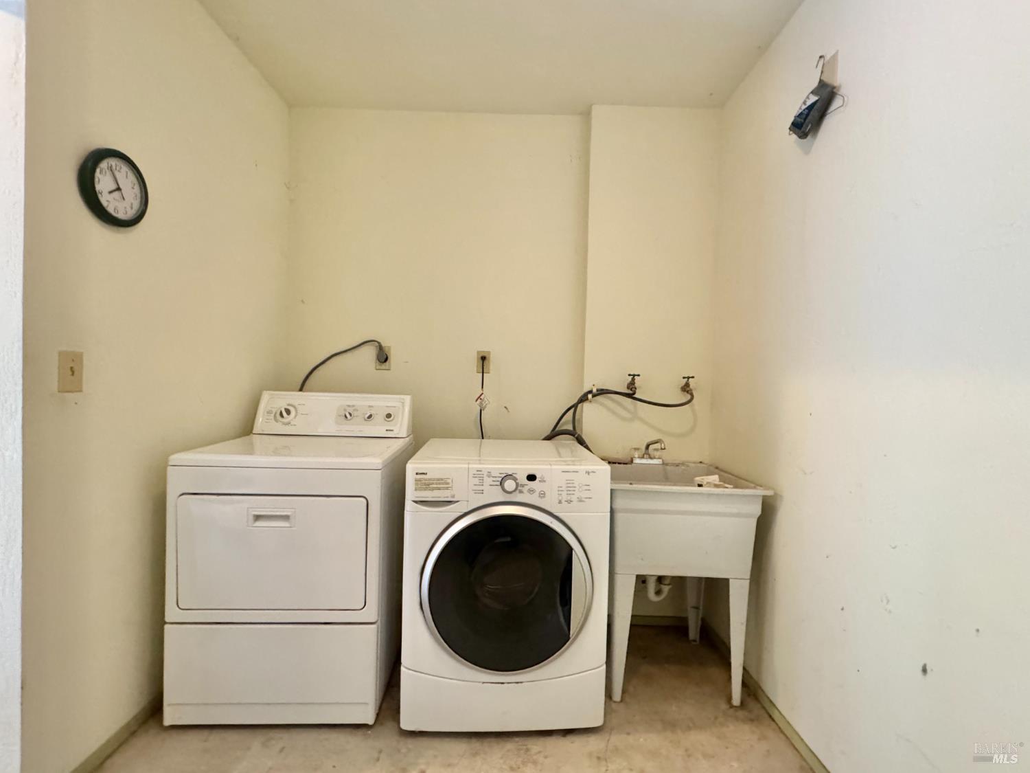 5083 Dry Creek Road Napa CA 94558