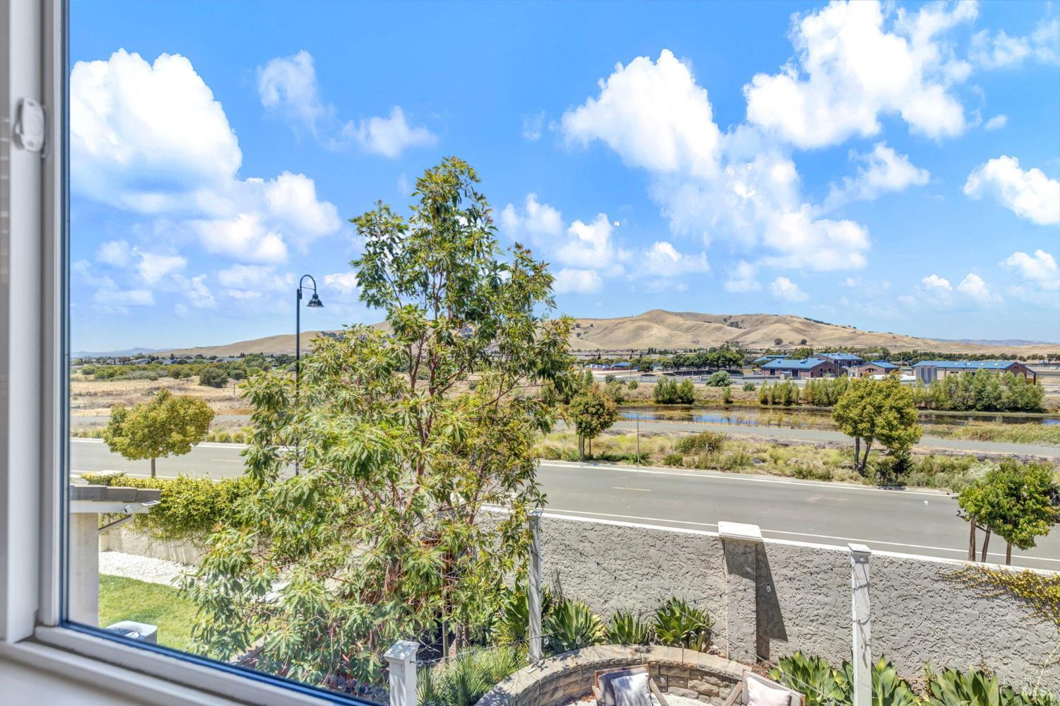 2482 Elan Drive Fairfield CA 94533