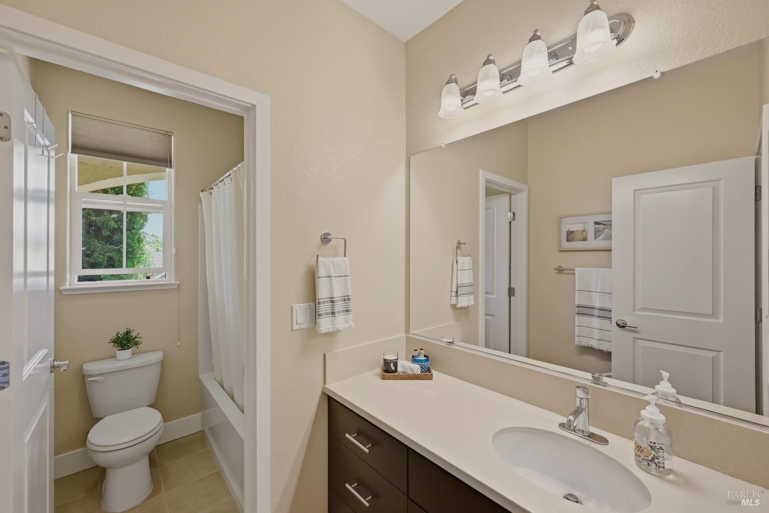 239 Saffron Court Napa CA 94559