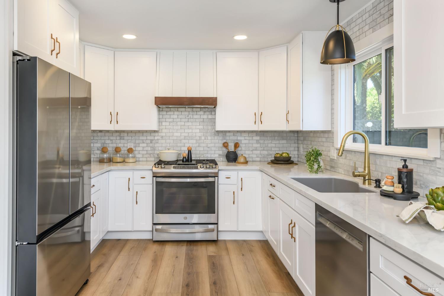 1649 Baywood Drive Petaluma CA 94954