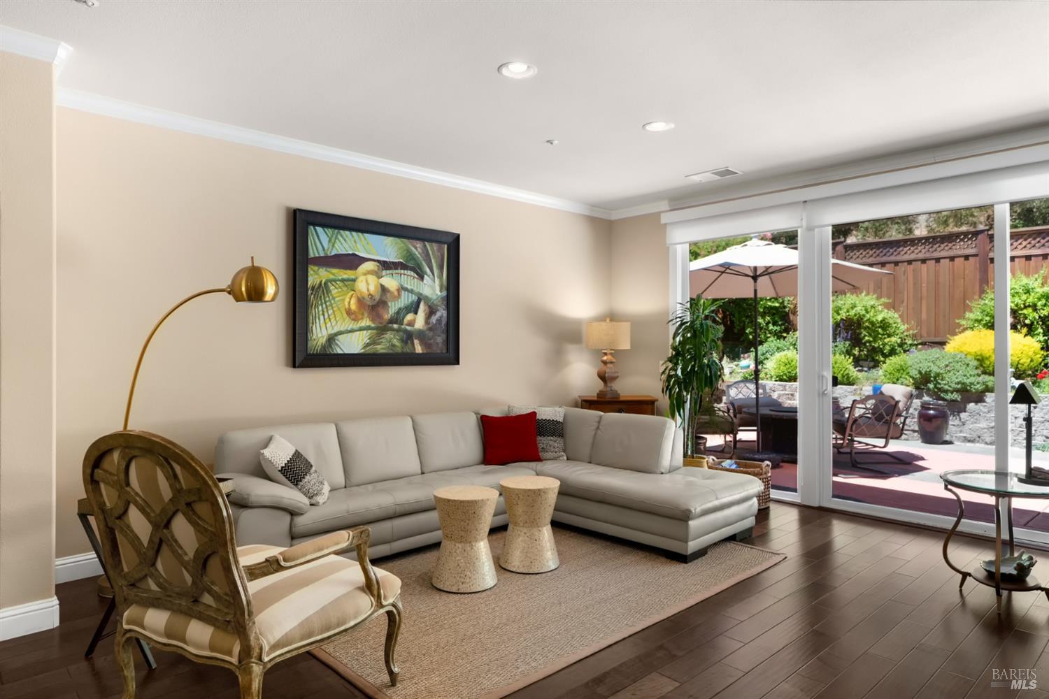 310 Buckeye Circle Cloverdale CA 95425