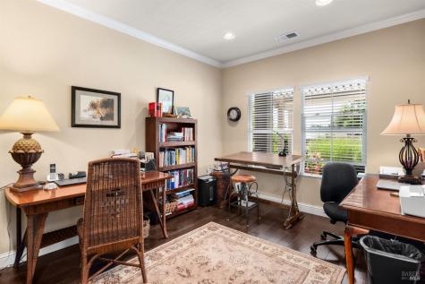 310 Buckeye Circle Cloverdale CA 95425