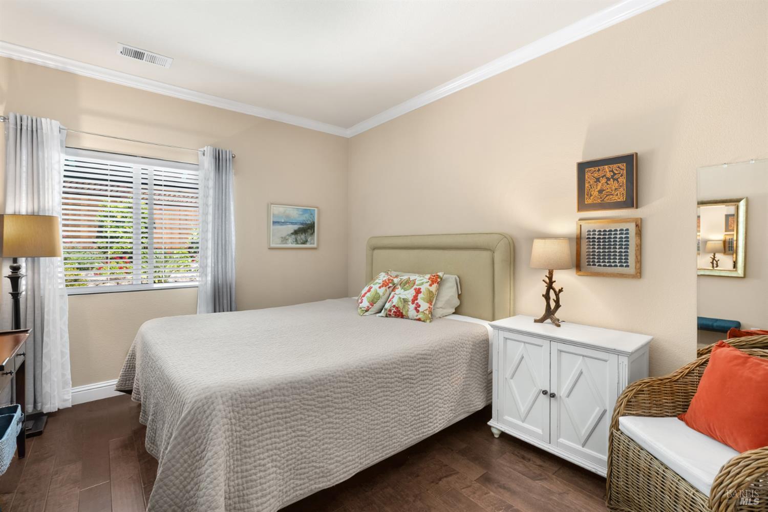 310 Buckeye Circle Cloverdale CA 95425