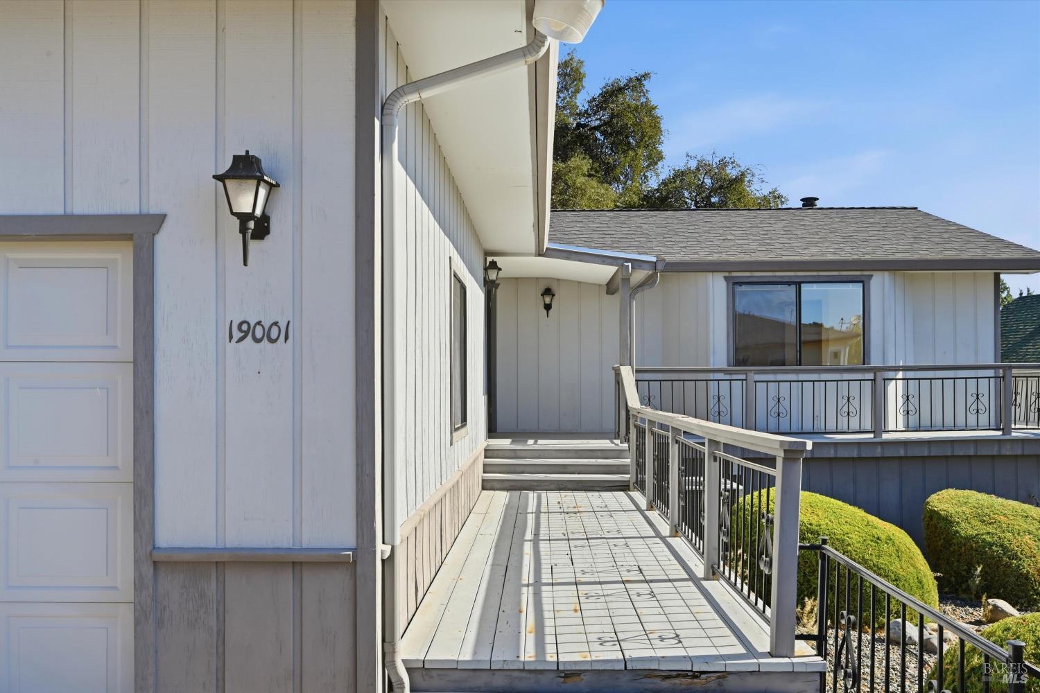 19001 Spyglass Road Hidden Valley Lake CA 95467