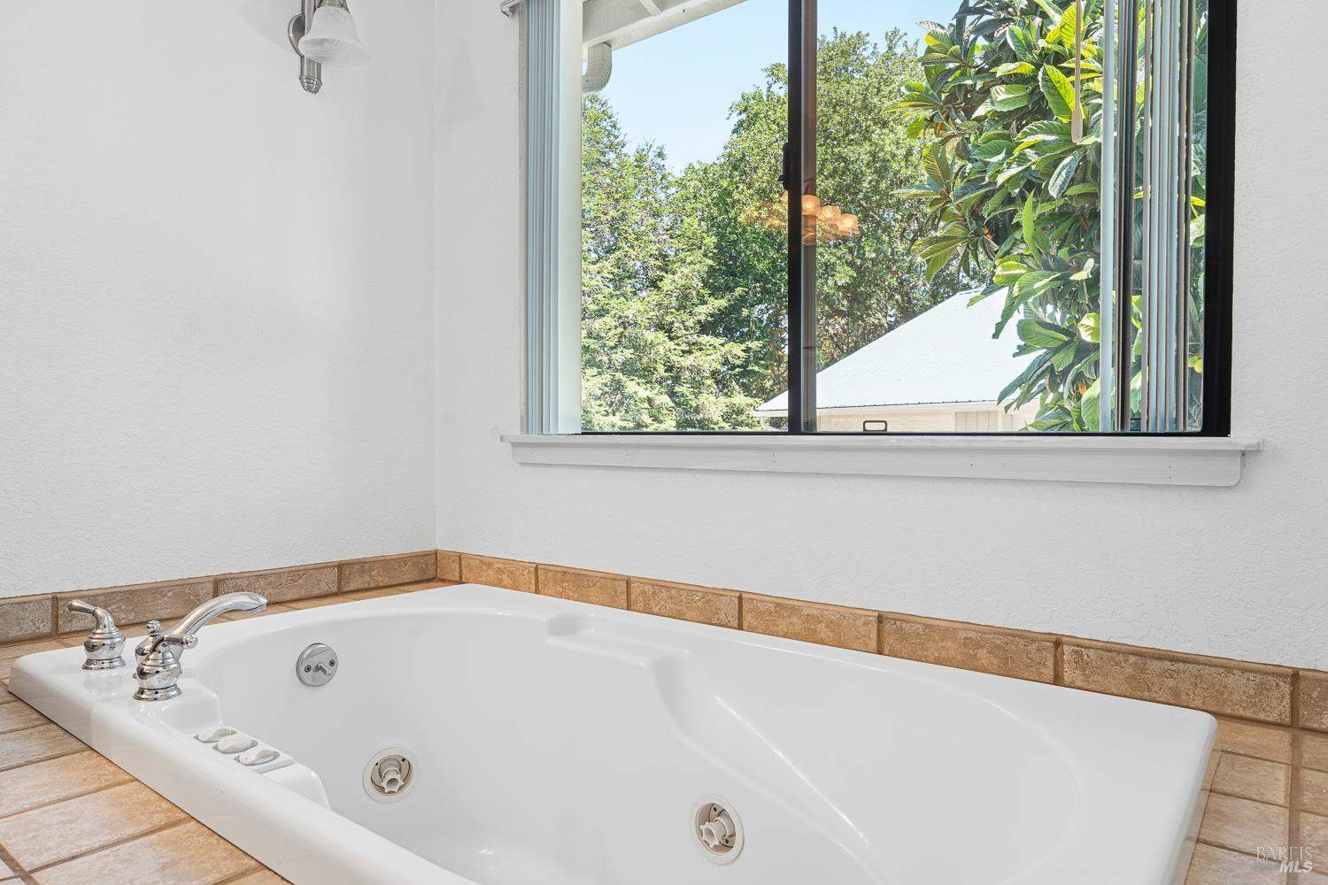 800 Riverside Drive Ukiah CA 95482