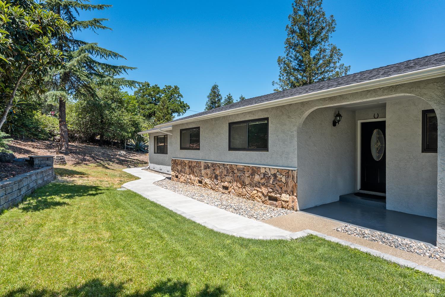 800 Riverside Drive Ukiah CA 95482