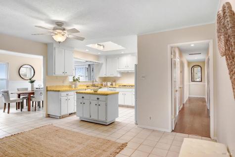 25 Roosevelt Avenue San Rafael CA 94903