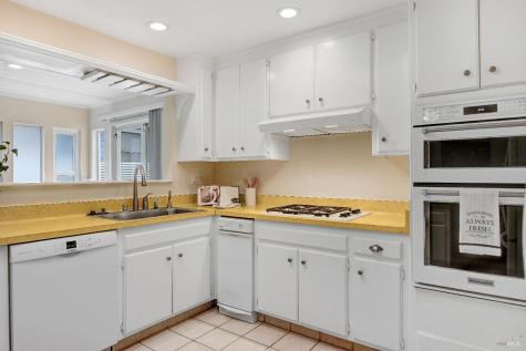 25 Roosevelt Avenue San Rafael CA 94903