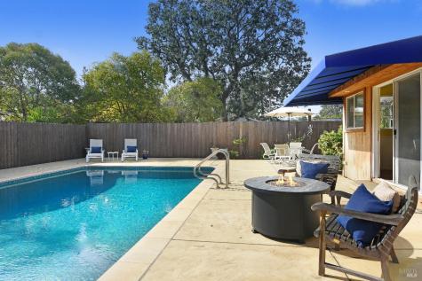 25 Roosevelt Avenue San Rafael CA 94903