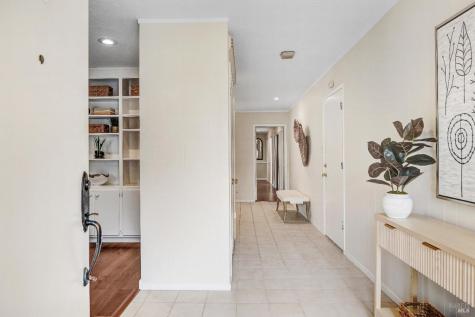 25 Roosevelt Avenue San Rafael CA 94903