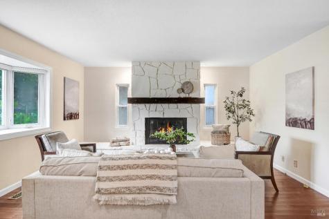 25 Roosevelt Avenue San Rafael CA 94903