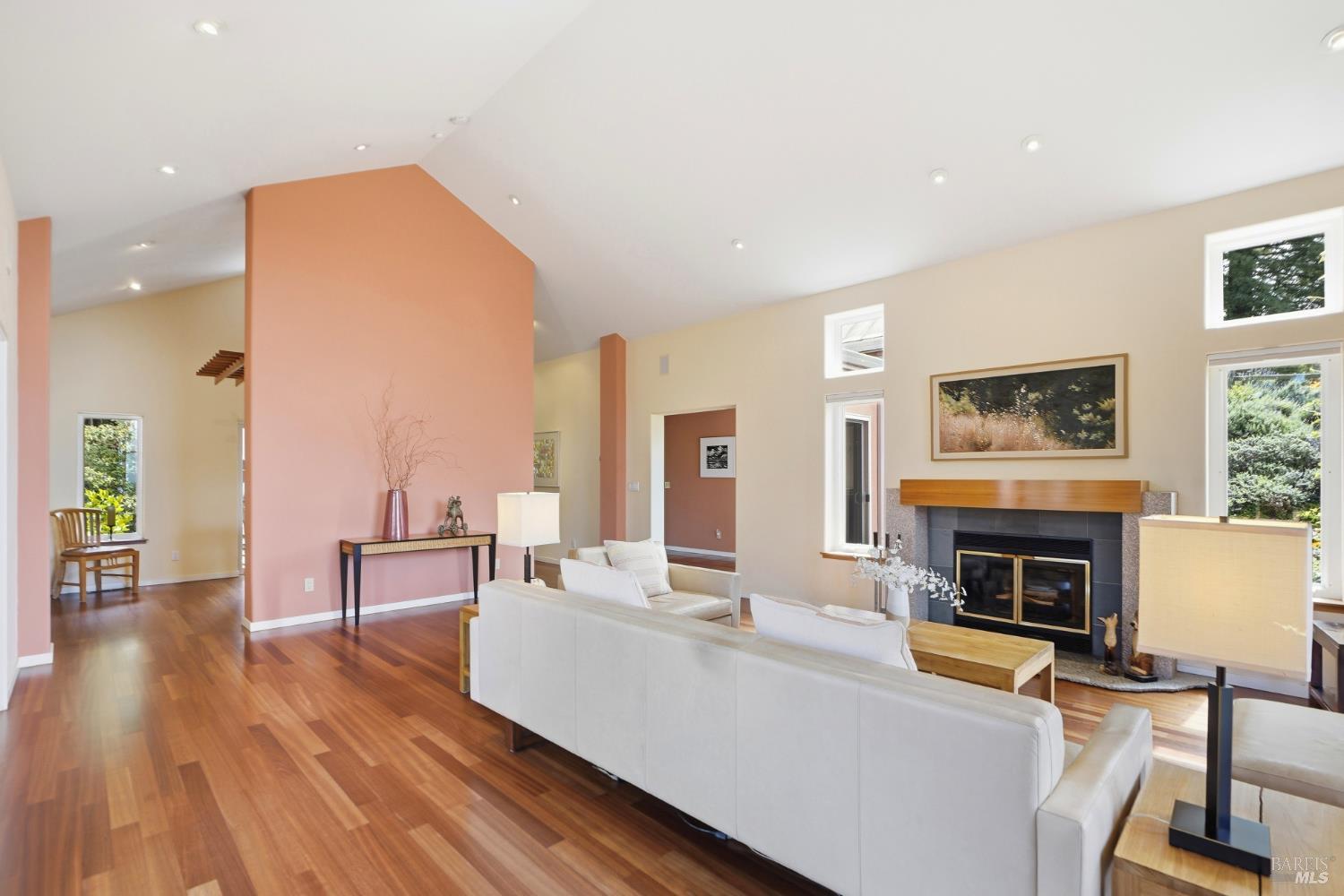 2045 Muniz Ranch Road Jenner CA 95450