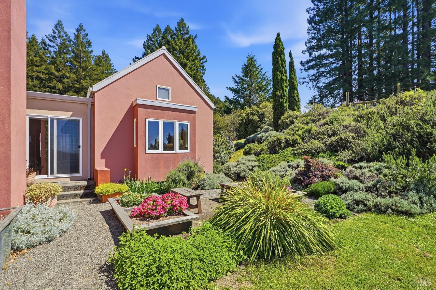 2045 Muniz Ranch Road Jenner CA 95450