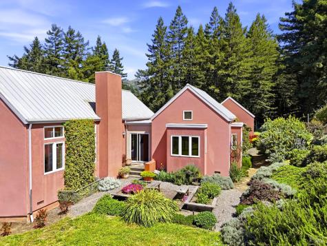 2045 Muniz Ranch Road Jenner CA 95450