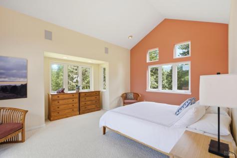 2045 Muniz Ranch Road Jenner CA 95450