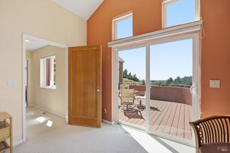 2045 Muniz Ranch Road Jenner CA 95450