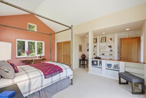 2045 Muniz Ranch Road Jenner CA 95450