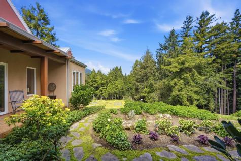 2045 Muniz Ranch Road Jenner CA 95450