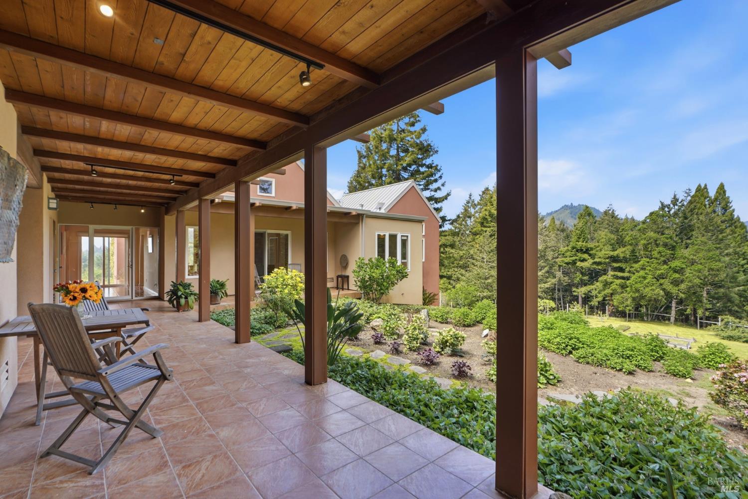 2045 Muniz Ranch Road Jenner CA 95450