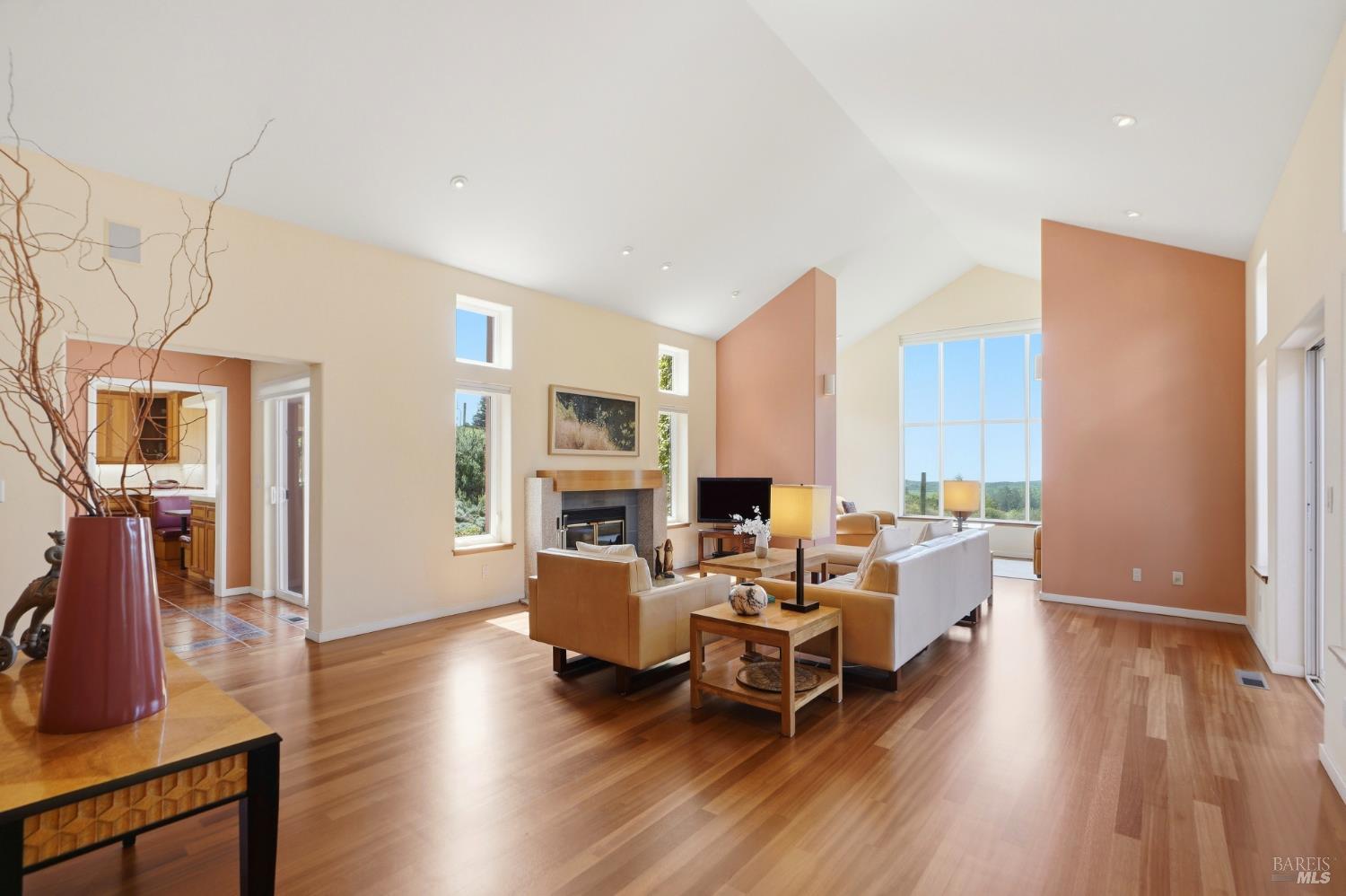2045 Muniz Ranch Road Jenner CA 95450