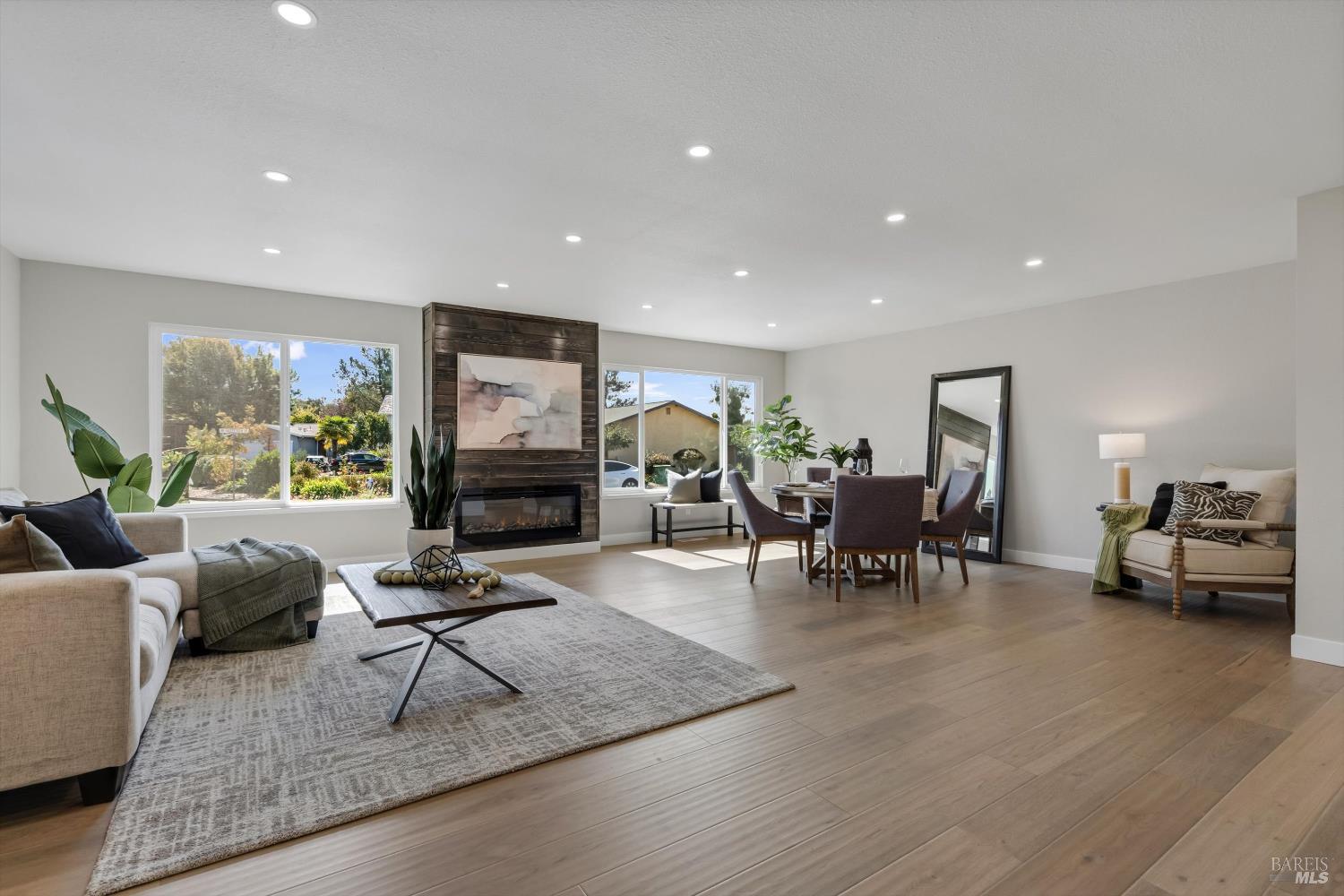 8268 Valley View Drive Sebastopol CA 95472