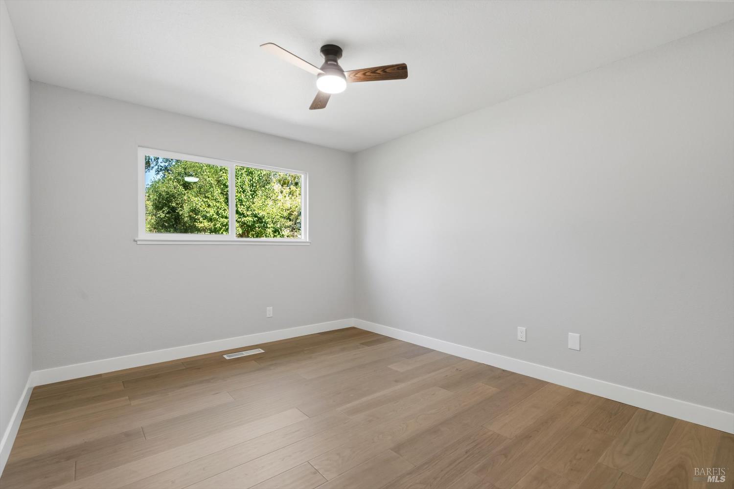 8268 Valley View Drive Sebastopol CA 95472