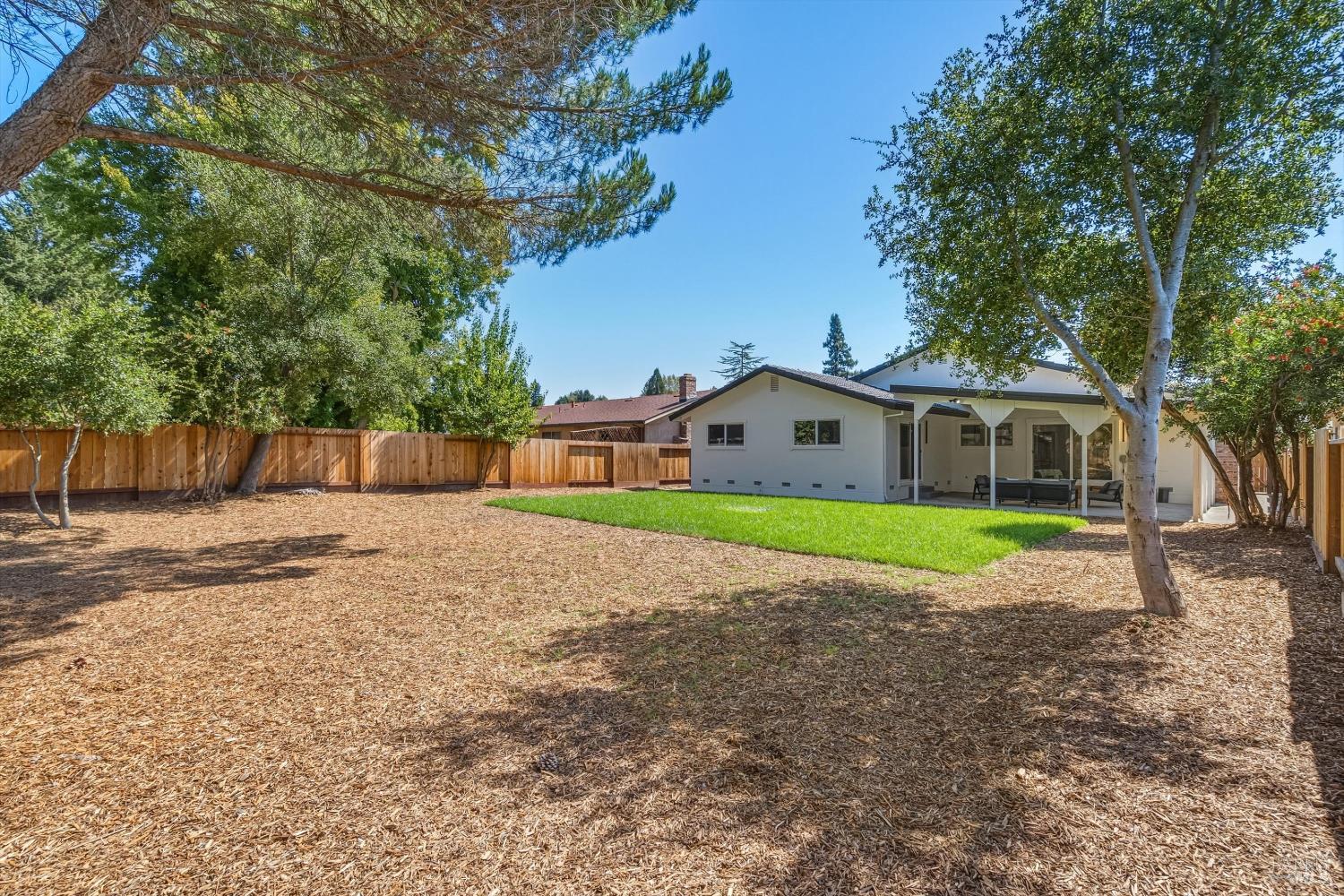 8268 Valley View Drive Sebastopol CA 95472