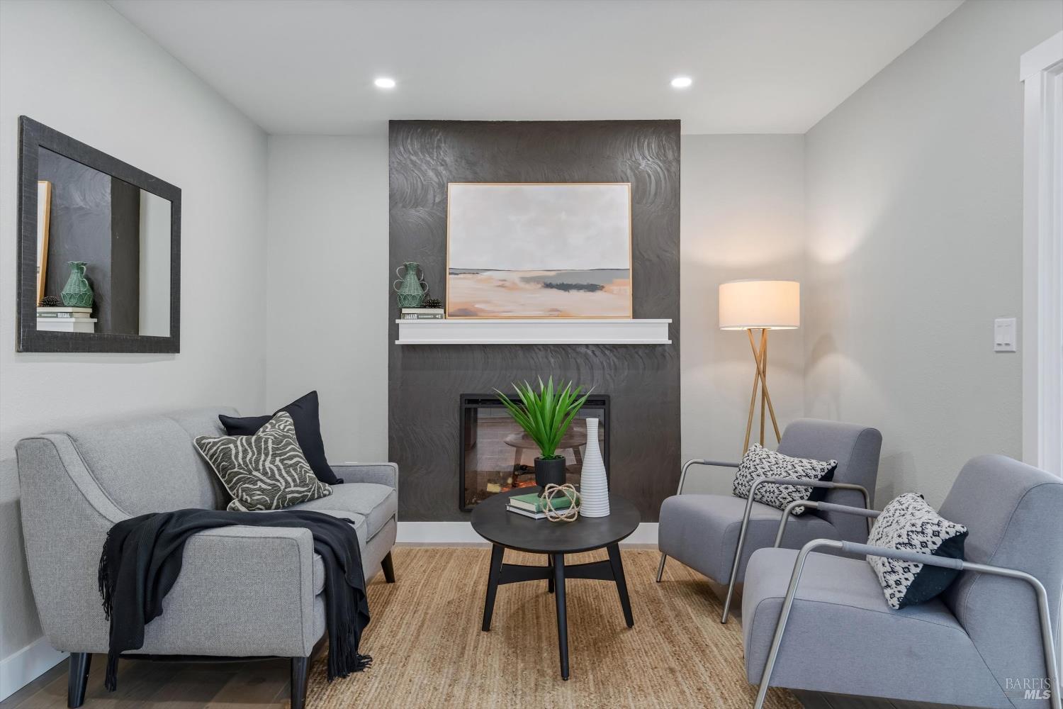 8268 Valley View Drive Sebastopol CA 95472