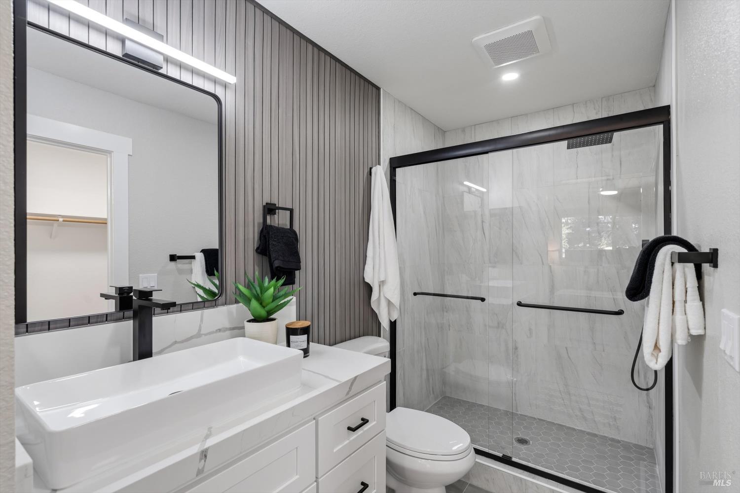 8268 Valley View Drive Sebastopol CA 95472