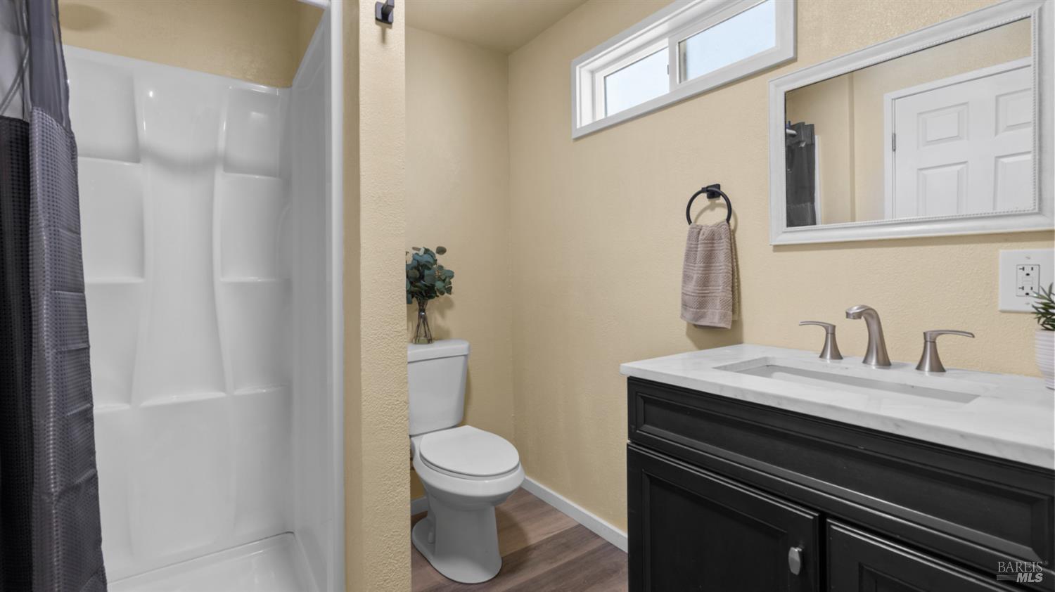 125 Kendal Street Vacaville CA 95688
