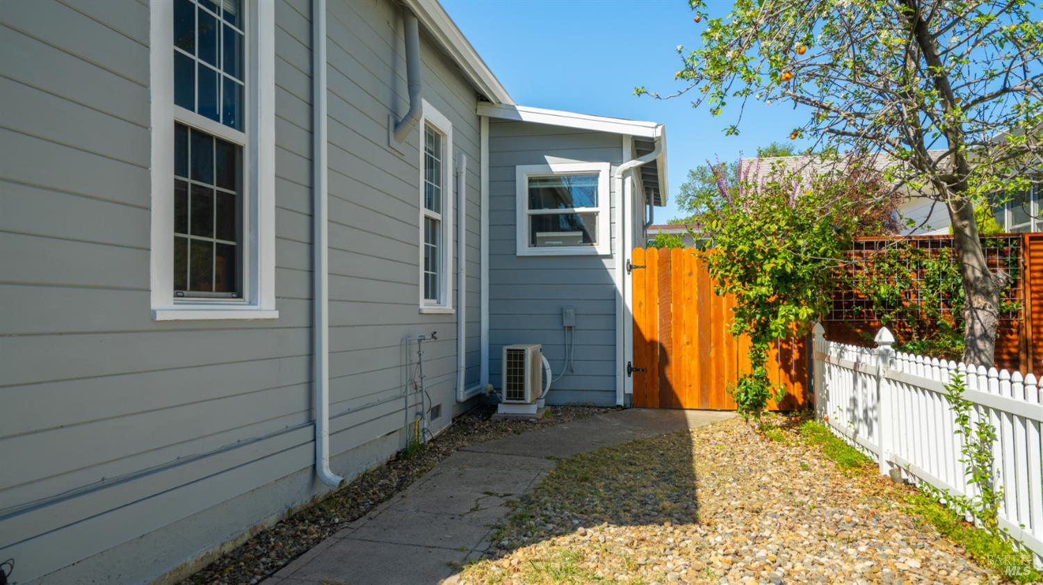 125 Kendal Street Vacaville CA 95688