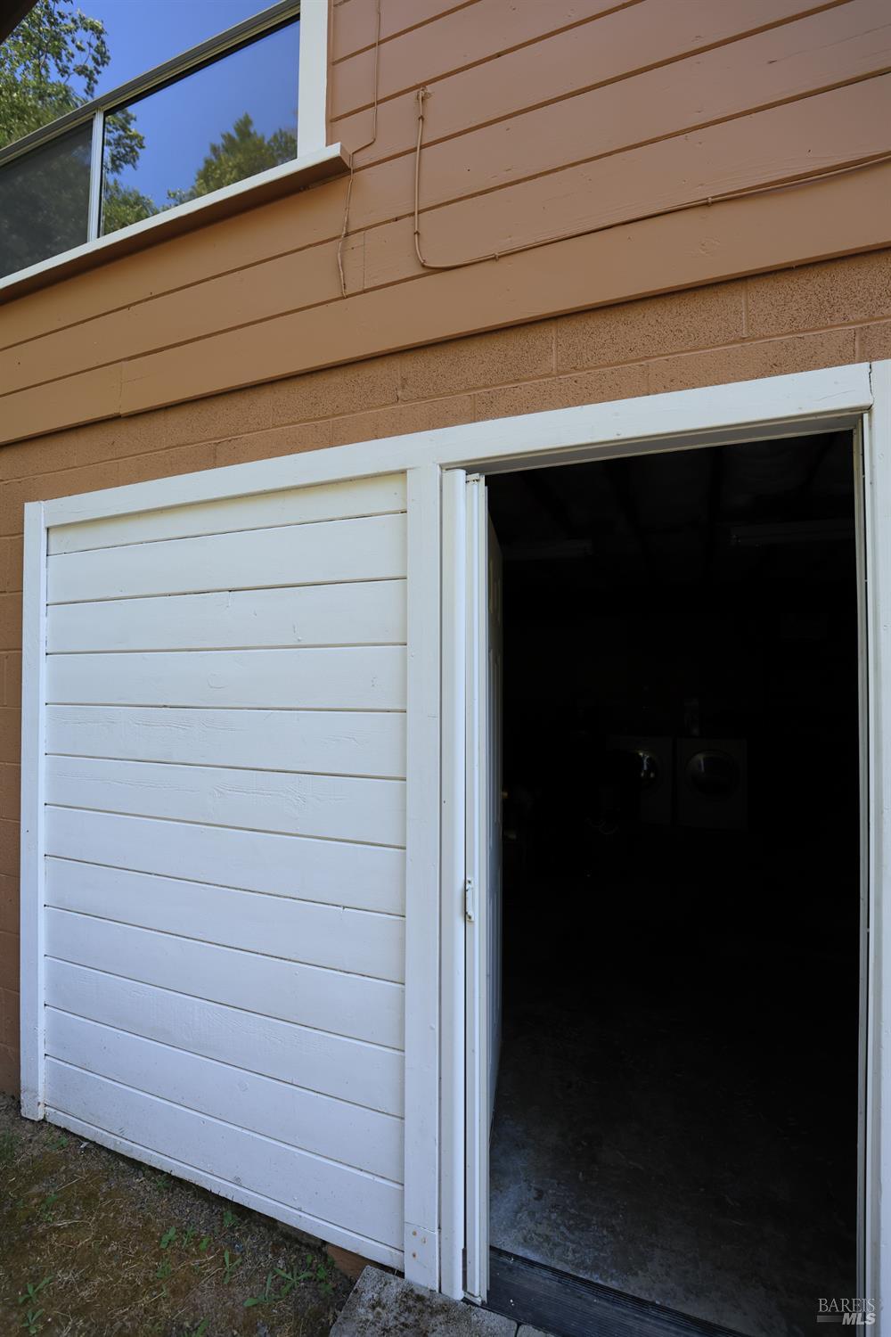 15951 Tomki Road Redwood Valley CA 95470