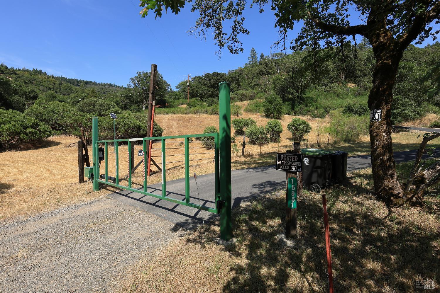 15951 Tomki Road Redwood Valley CA 95470