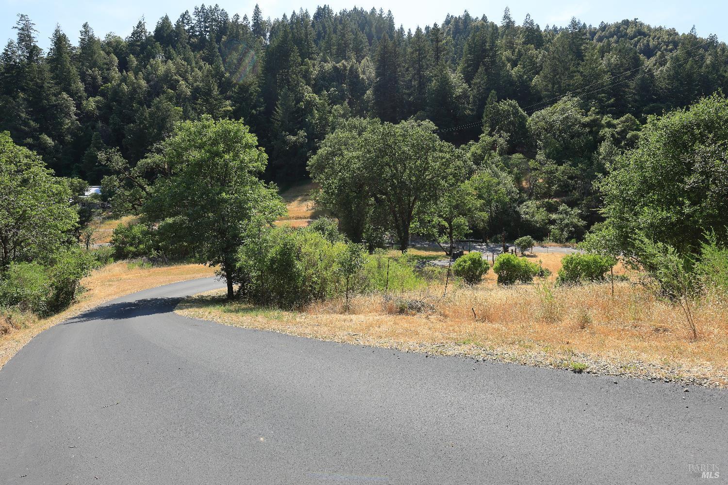 15951 Tomki Road Redwood Valley CA 95470