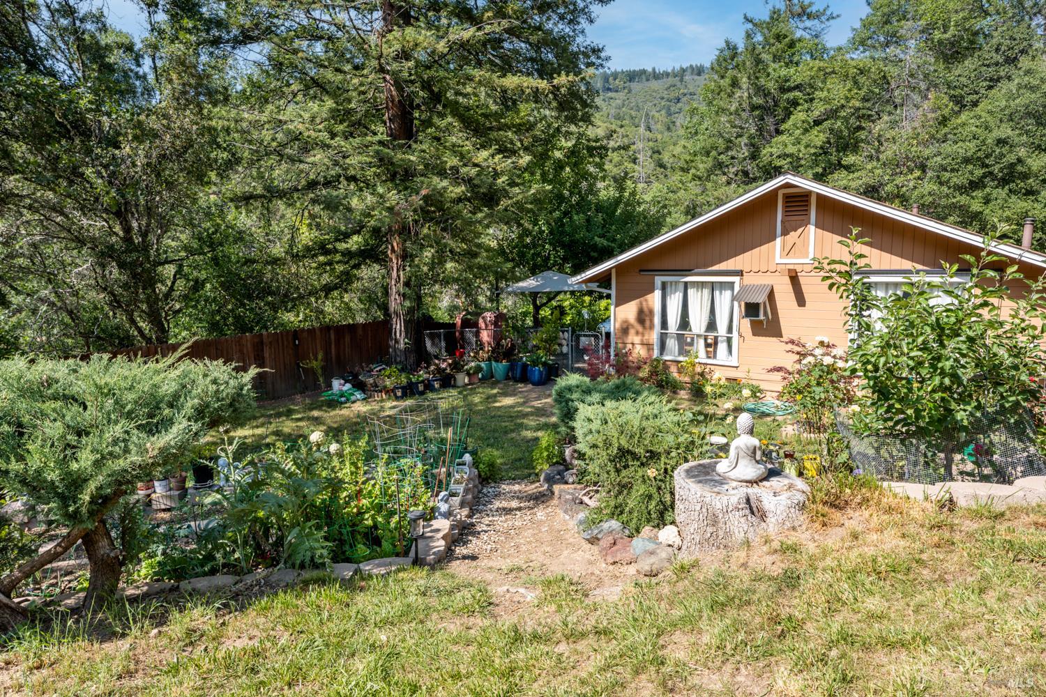 15951 Tomki Road Redwood Valley CA 95470