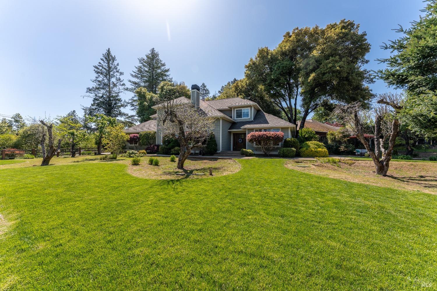 1595 Crane Terrace Ukiah CA 95482