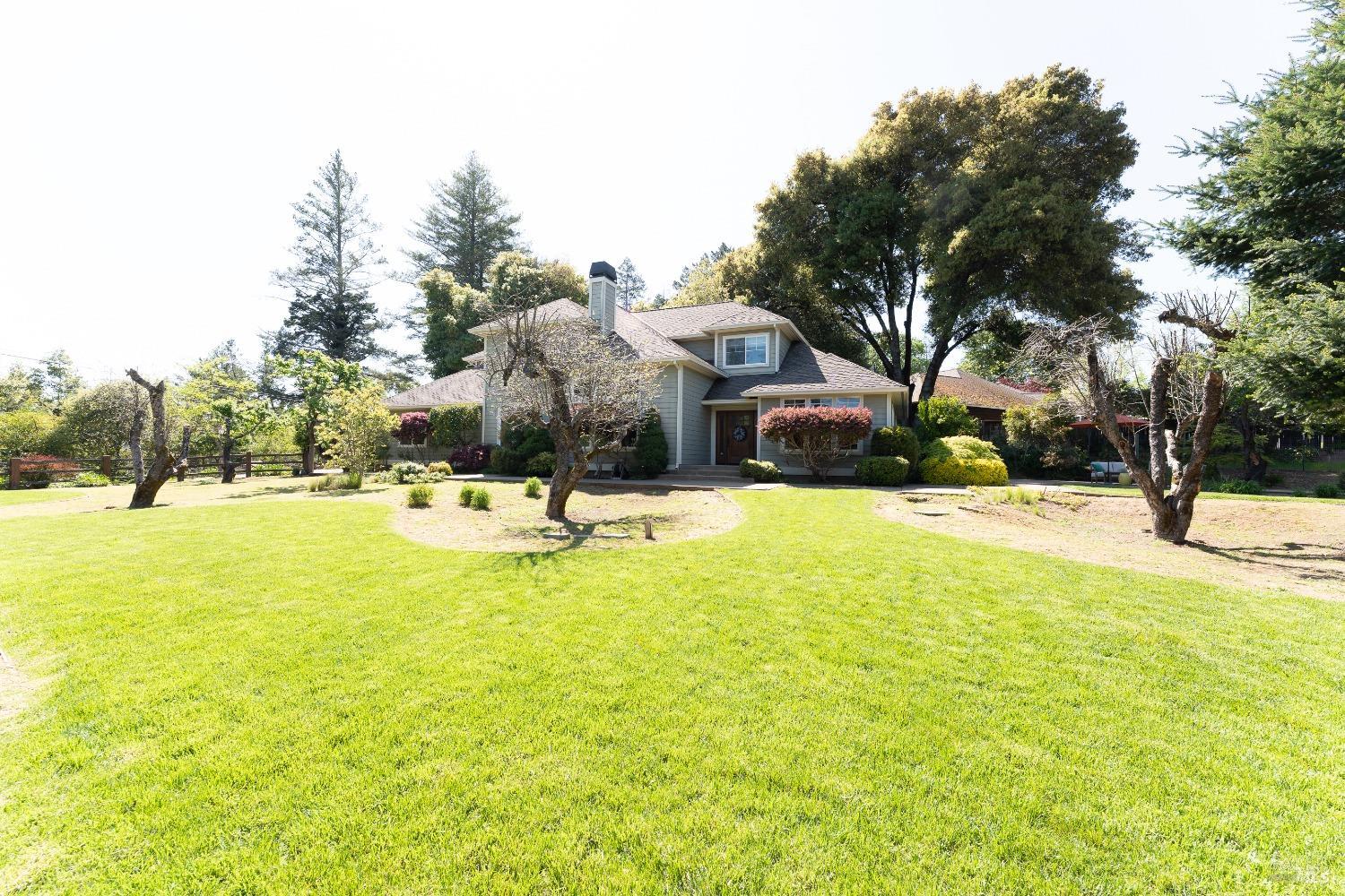 1595 Crane Terrace Ukiah CA 95482